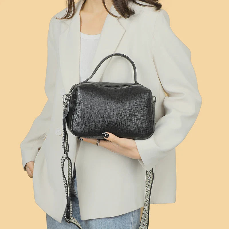 Bolsa Feminina em Couro - Mirabel