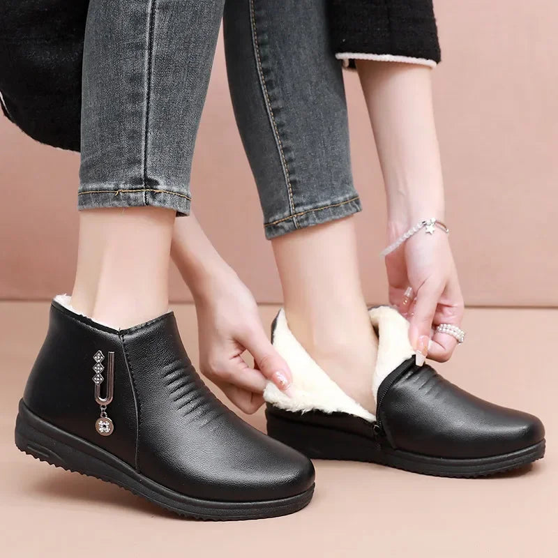 Bota Feminina Aveludada Cano Curto Inverno