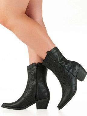 Bota Feminina Texana Bico Fino Cano Curto Preto