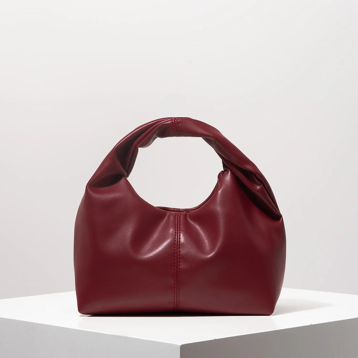 Mini Bolsa de Mão Feita em Couro Legítimo - Clean