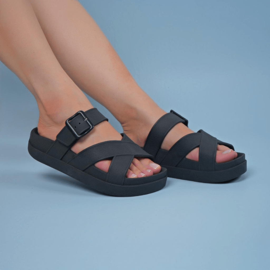 Sandália Papete Preto Fivela Alice Brizze