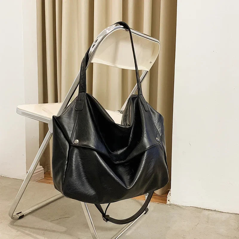 Bolsa em Couro Legítimo - Lua